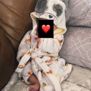 Baby Dog Themed Robe Ultra Soft 🥰
